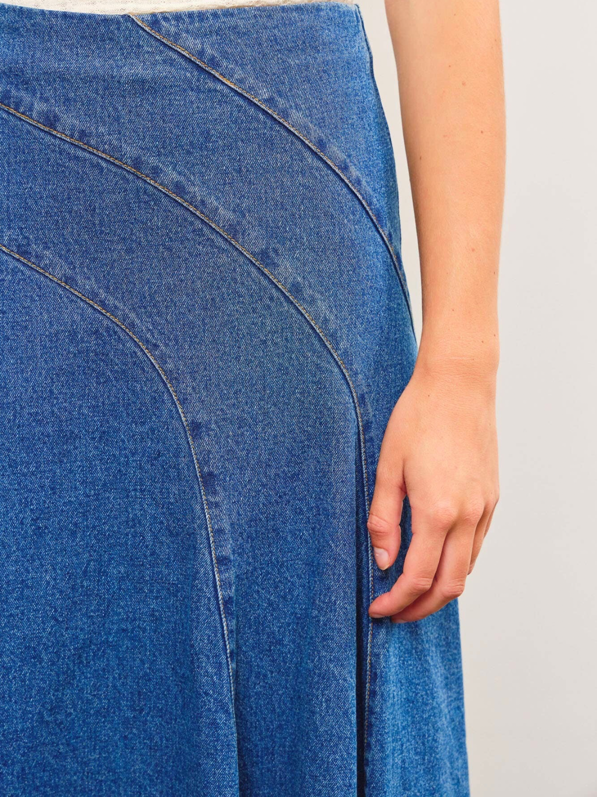 Classic Seamline A-Line Denim Skirt