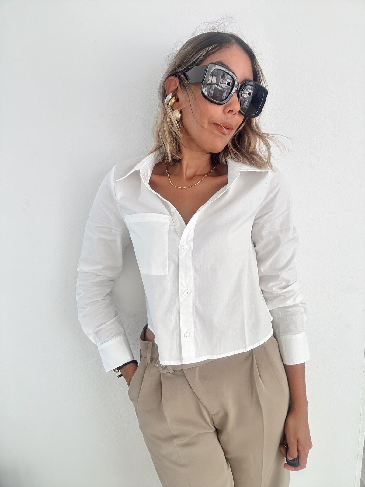 Long Sleeve Cropped Button-Down Poplin Shirt